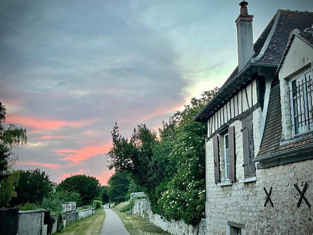 Evergreen Guesthouse Vernon  Bagian luar foto