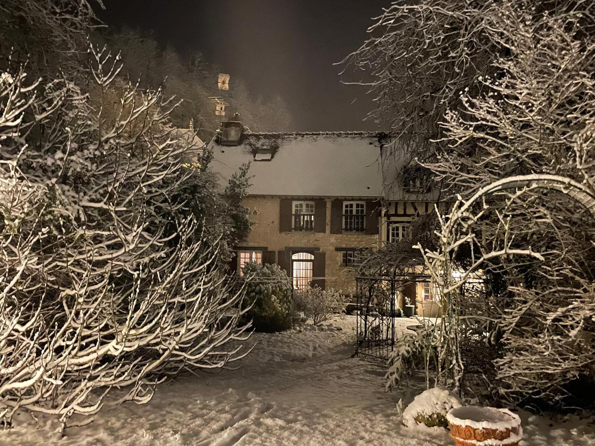 Evergreen Guesthouse Vernon  Bagian luar foto