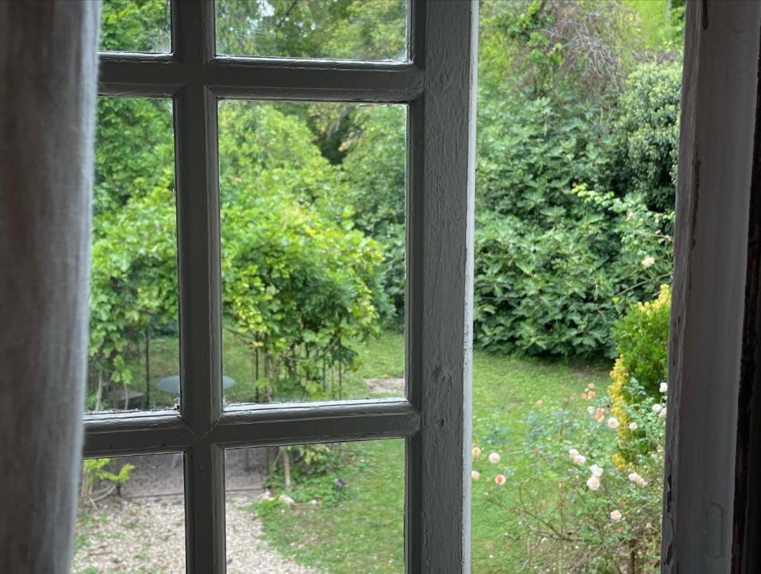 Evergreen Guesthouse Vernon  Bagian luar foto